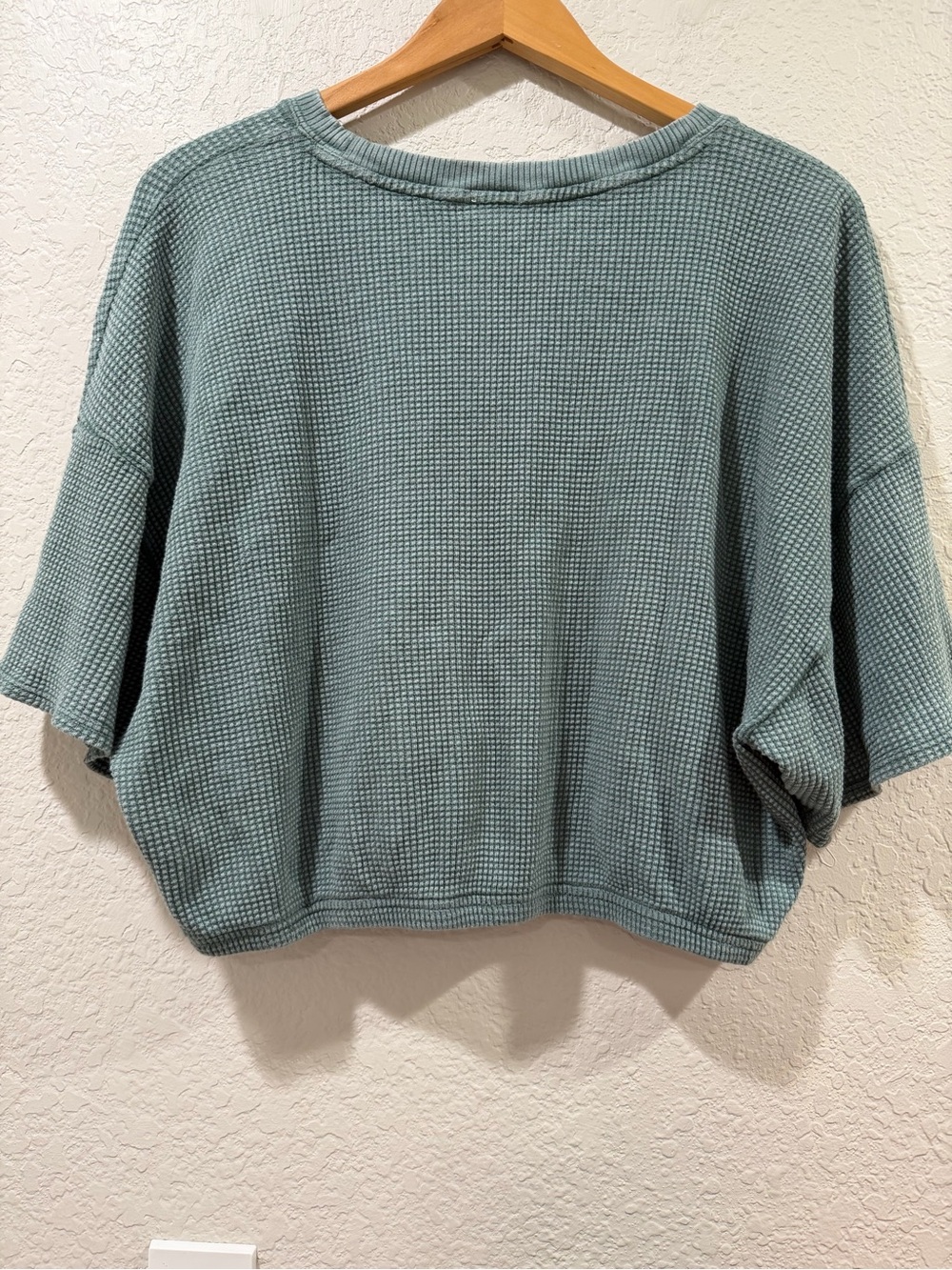 OFFLINE By Aerie Wow! Waffle Cinched T-Shirt Size XL - Picture 9 of 12